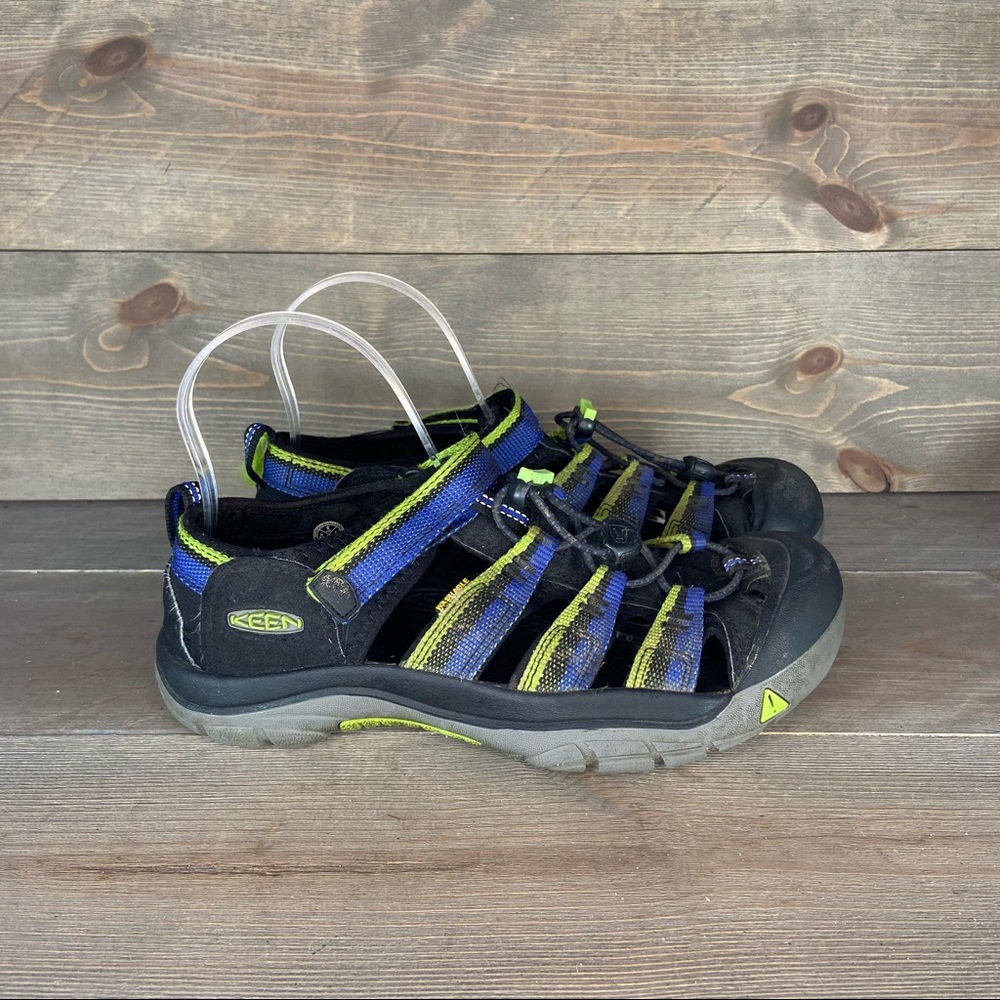 Keen Newport H2 waterproof sandals